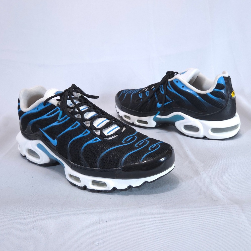Nike Air Max Plus Laser Mens 10.5 Running Shoes Black Blue TN Air Sneakers Mint